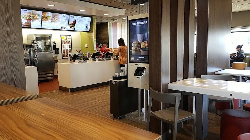 McDonalds | restaurant | 27103 McBean Pkwy, Santa Clarita, CA 91355, USA | 6617995861 OR +1 661-799-5861
