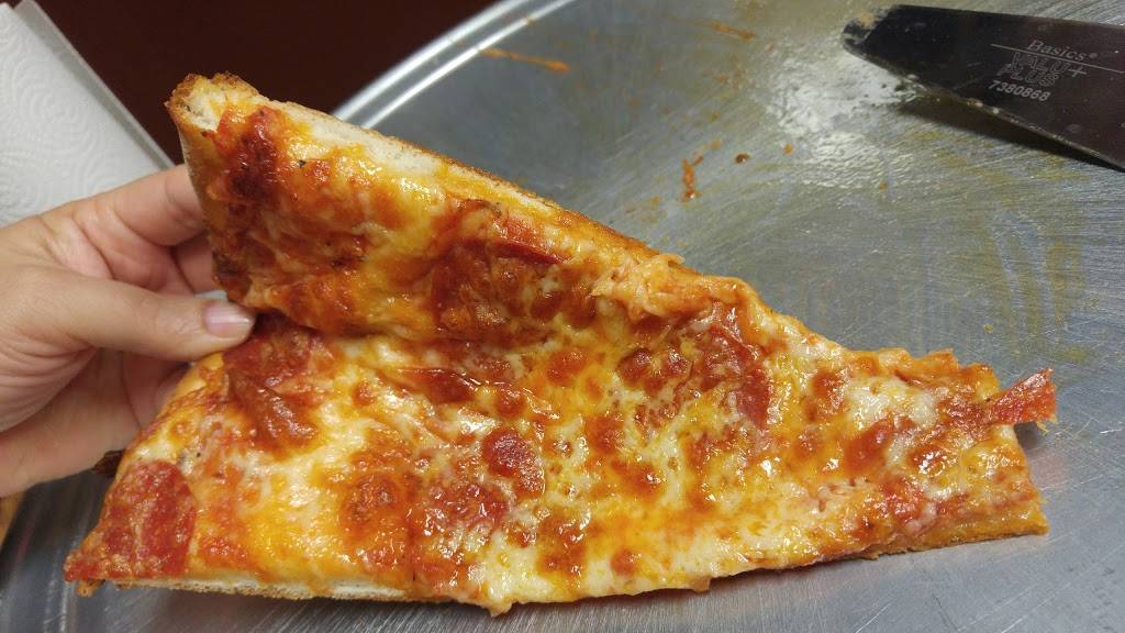 Napolis Pizzeria | restaurant | 556 South, US-27, Minneola, FL 34715, USA | 3522437500 OR +1 352-243-7500