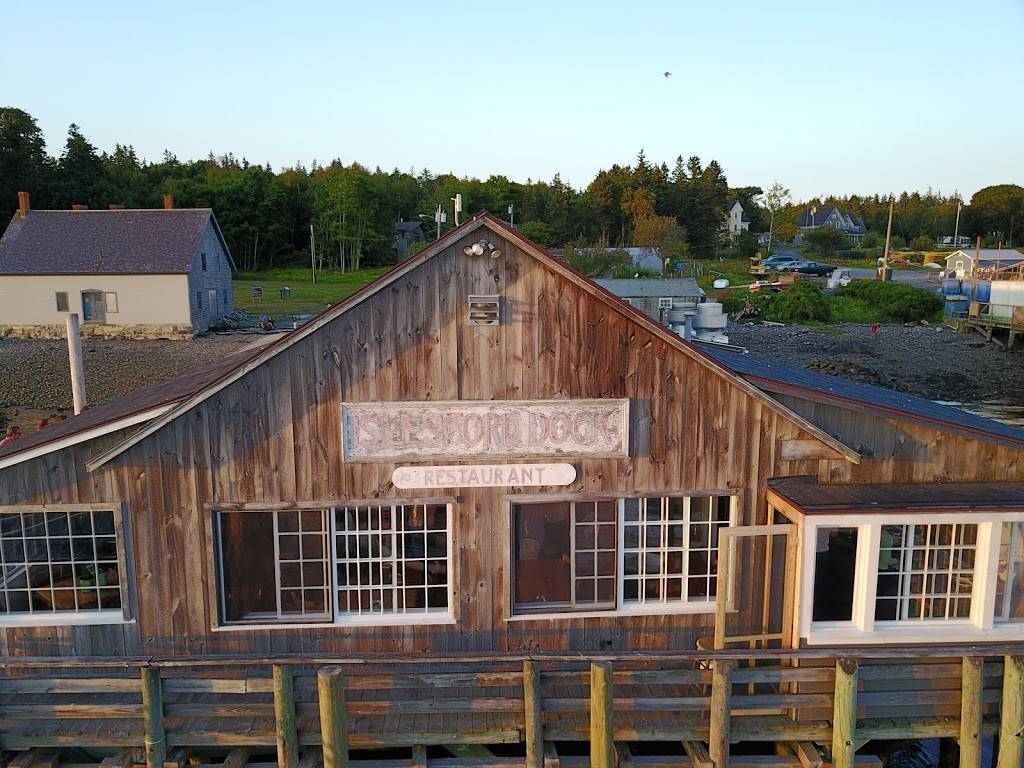Islesford Dock Restaurant and Gallery | restaurant | 1 Main St, Islesford, ME 04646, USA | 2072447494 OR +1 207-244-7494