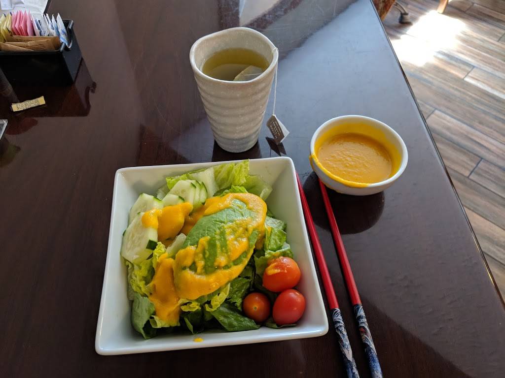 Ocean San Sushi LLC | restaurant | 2535 S Queen St, York, PA 17402, USA | 7178500010 OR +1 717-850-0010