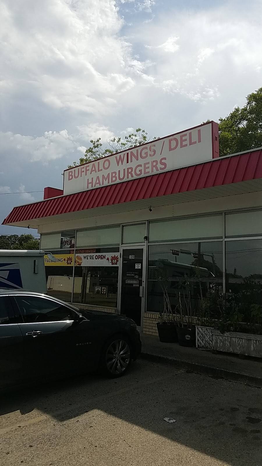 Shady Grove Wings (Sunrise Buffalo wing & Deli) | restaurant | 109 W Shady Grove Rd, Irving, TX 75060, USA | 9722534023 OR +1 972-253-4023