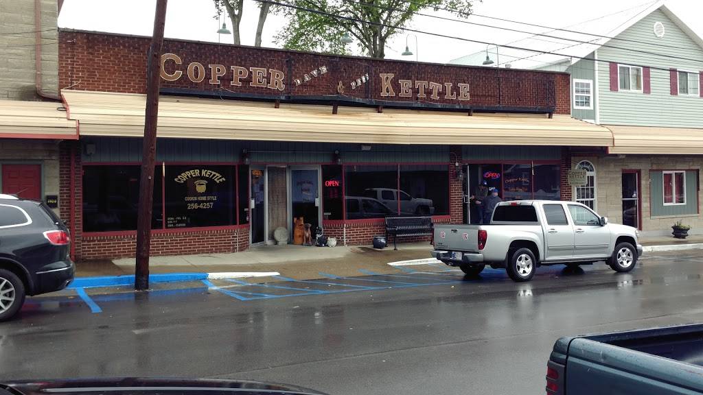 Copper Kettle | restaurant | 276 Main Cross St, Charlestown, IN 47111, USA | 8122564257 OR +1 812-256-4257