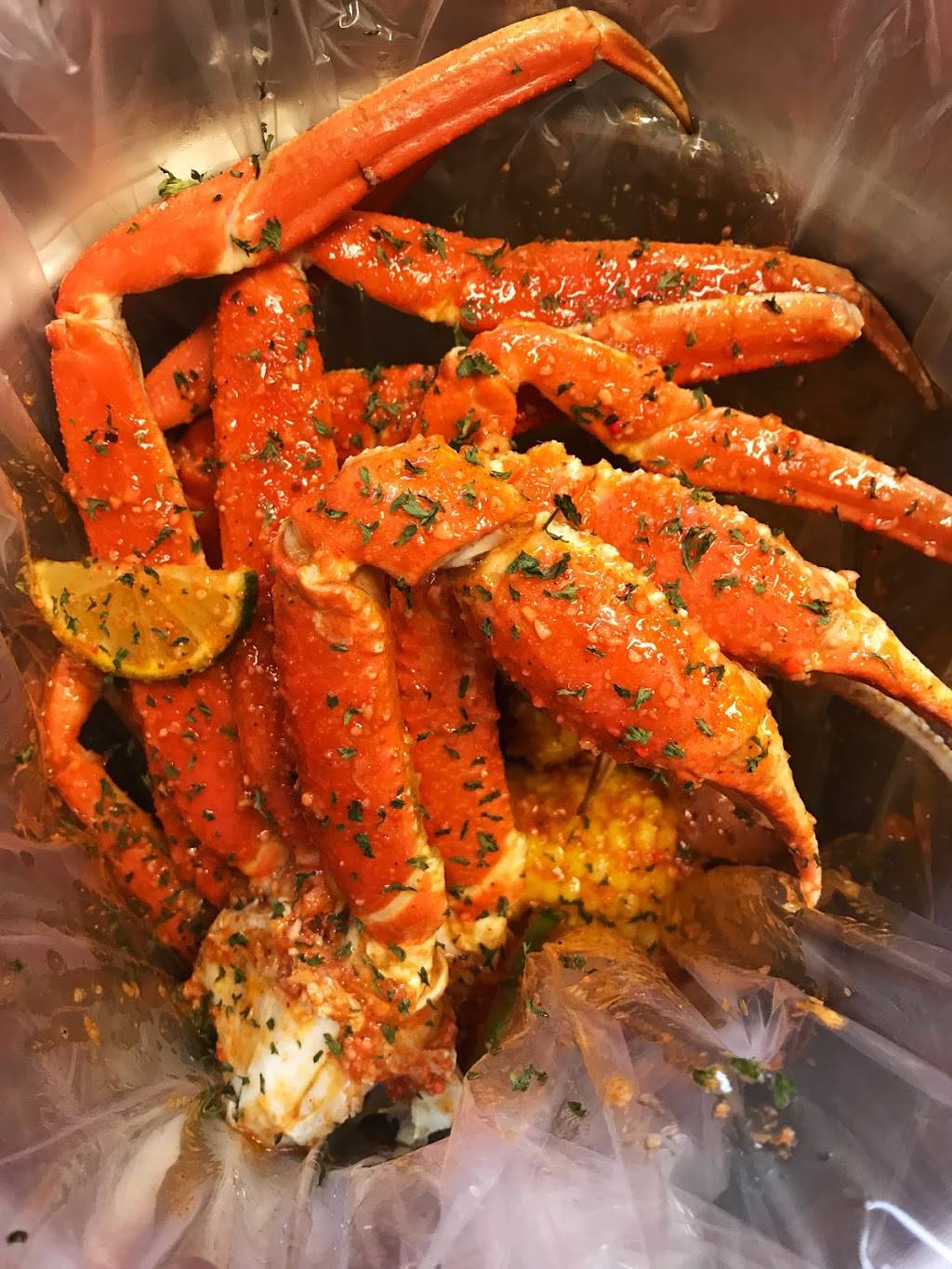 EZ Crab Shack | restaurant | 805 S Kirkman Rd #103, Orlando, FL 32811, USA | 4072379995 OR +1 407-237-9995