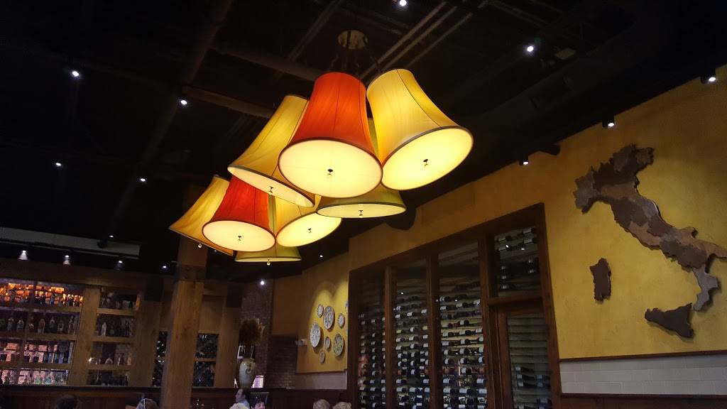 Biaggis | restaurant | 14299 Clay Terrace Blvd, Carmel, IN 46032, USA | 3178181777 OR +1 317-818-1777