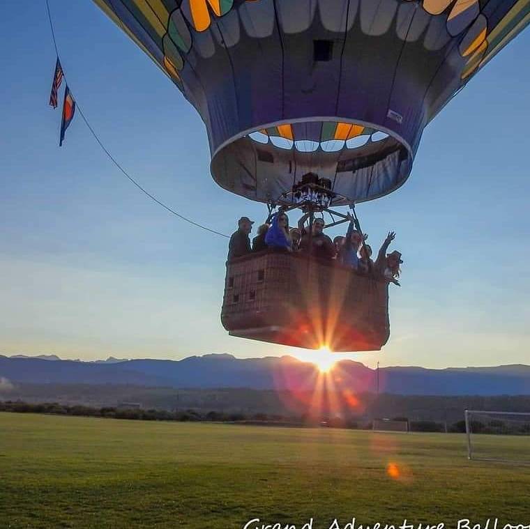 Showboats Drive by Pie | restaurant | 54 1st St, Granby, CO 80446, USA | 9708871111 OR +1 970-887-1111