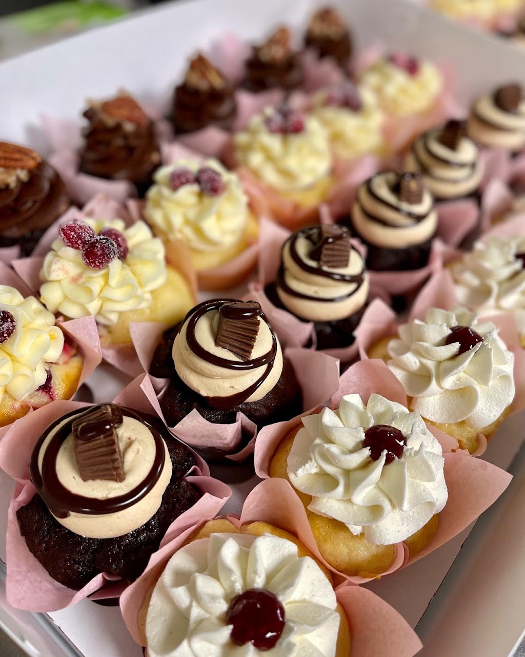 Wind City Sweets & Treats | bakery | 613 W Collins Dr, Casper, WY 82601, USA | 3073371366 OR +1 307-337-1366