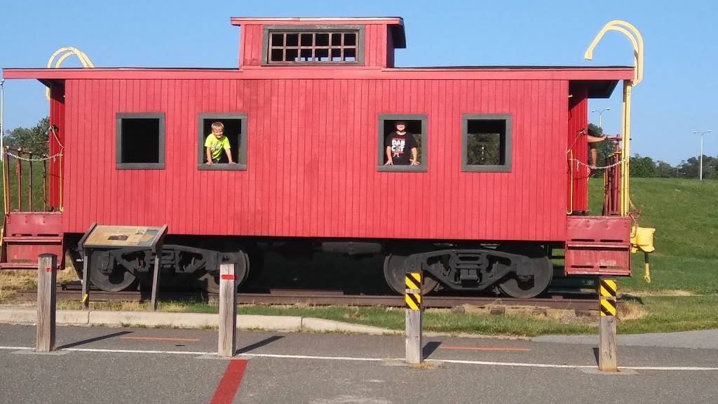 Bladensburg Waterfront Park | restaurant | 4601 Annapolis Rd, Bladensburg, MD 20710, USA | 3017790371 OR +1 301-779-0371