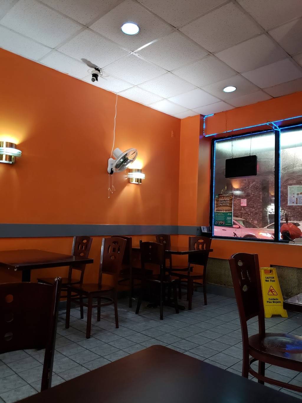 Famous | restaurant | 253 Avenue X, Brooklyn, NY 11223, USA | 7183398899 OR +1 718-339-8899