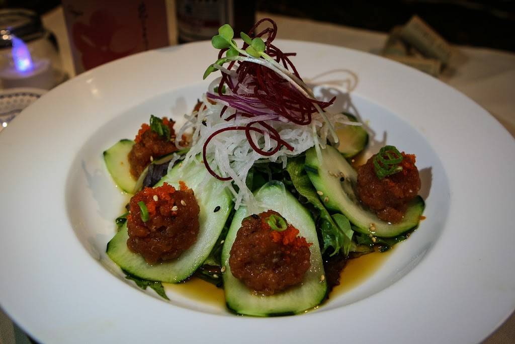 Sushi Maku | restaurant | 17721 Dallas Pkwy Suite 100, Dallas, TX 75287, USA | 9722484300 OR +1 972-248-4300