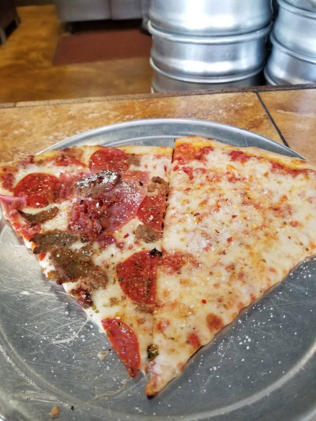 Pinos Pizzeria & Italian Kitchen | restaurant | 24600 S Tamiami Trail #100, Bonita Springs, FL 34134, USA | 2396765332 OR +1 239-676-5332