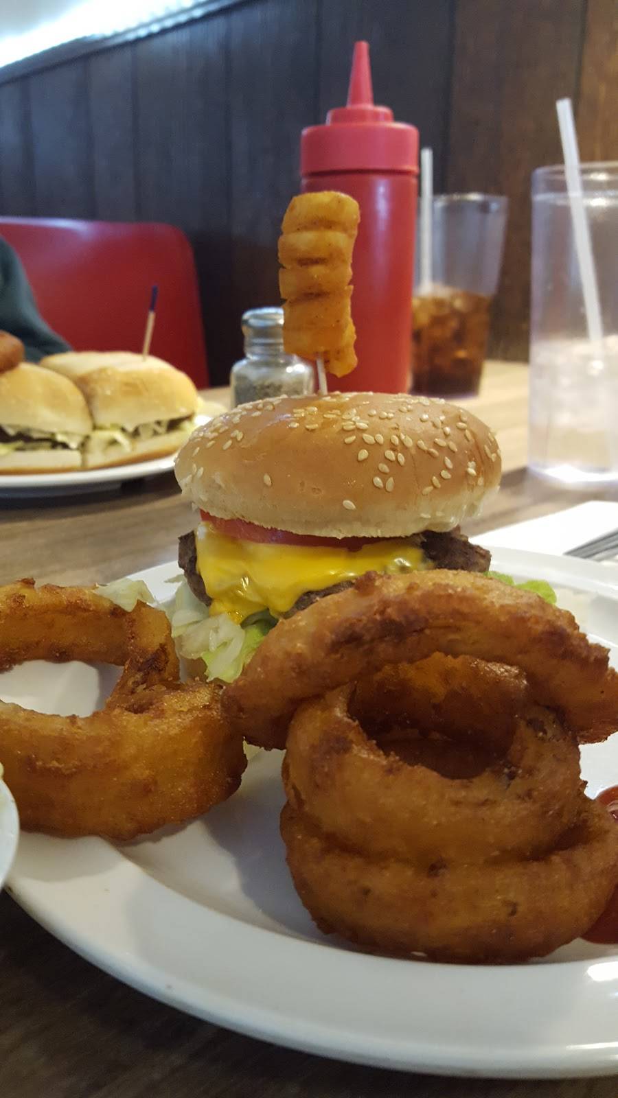 Bob-A-Reas Pizza & Subs | restaurant | 305 N Main St, Bridgewater, VA 22812, USA | 5408283433 OR +1 540-828-3433