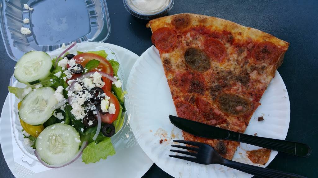 Downtown House of Pizza | meal delivery | 1520 Hendry St, Fort Myers, FL 33901, USA | 2393373467 OR +1 239-337-3467