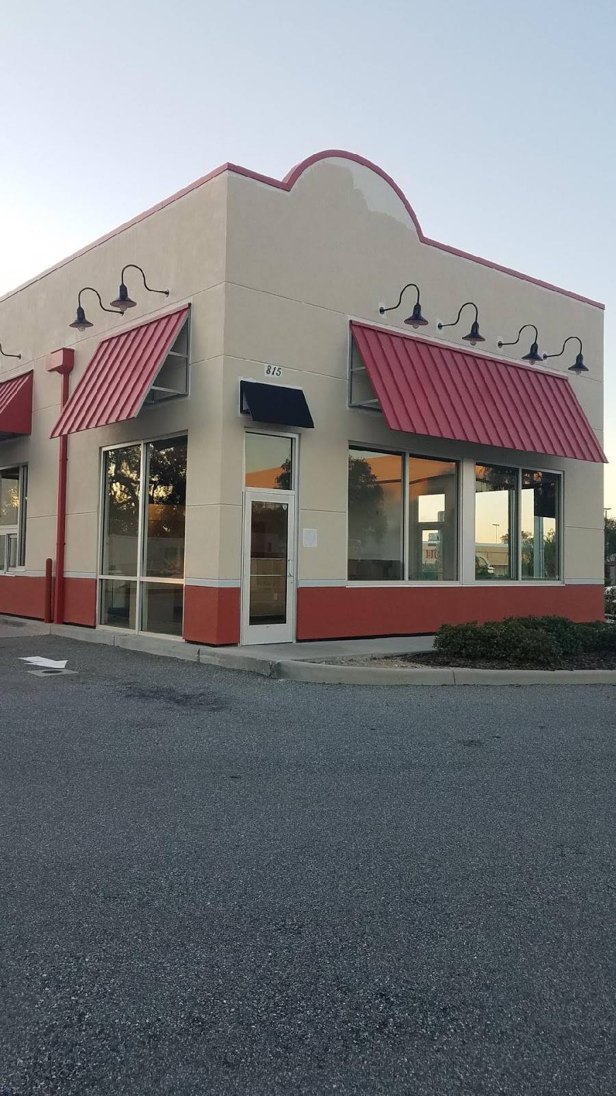 Sams Seafood & Grill | restaurant | 815 N 14th St, Leesburg, FL 34748, USA | 3529016548 OR +1 352-901-6548