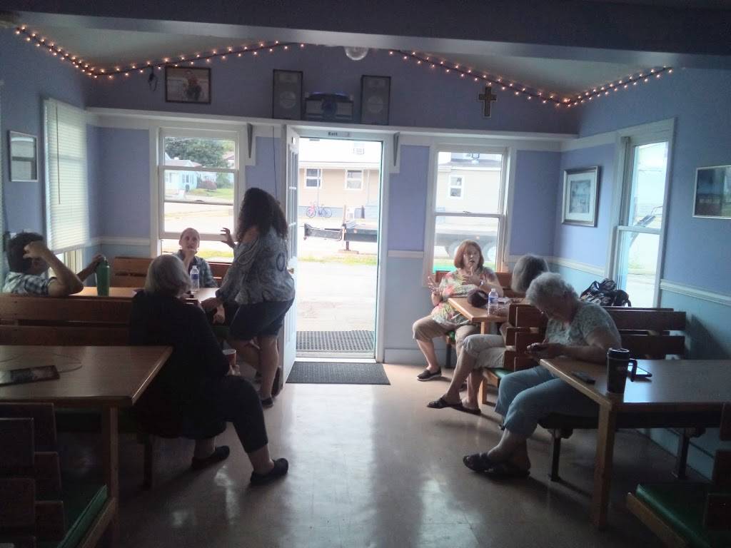 Prancers Ice Cream | restaurant | 76 Lake St, Le Roy, NY 14482, USA | 5855025024 OR +1 585-502-5024