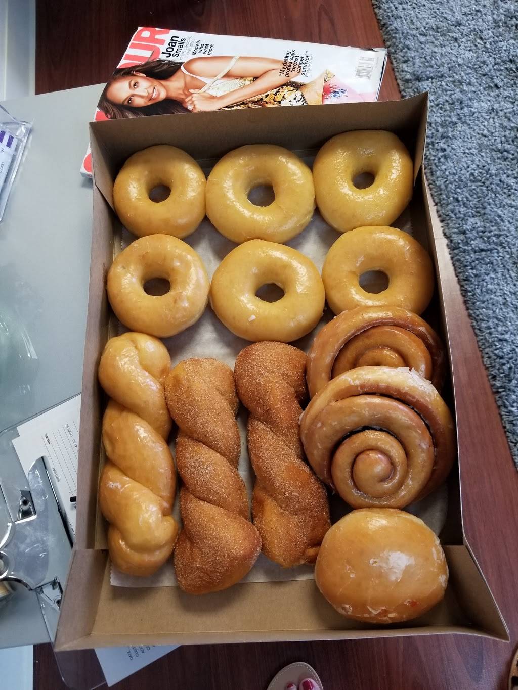 Hole in One Donuts | restaurant | 1113 W Dr Martin Luther King Jr Blvd, Seffner, FL 33584, USA | 8136624560 OR +1 813-662-4560