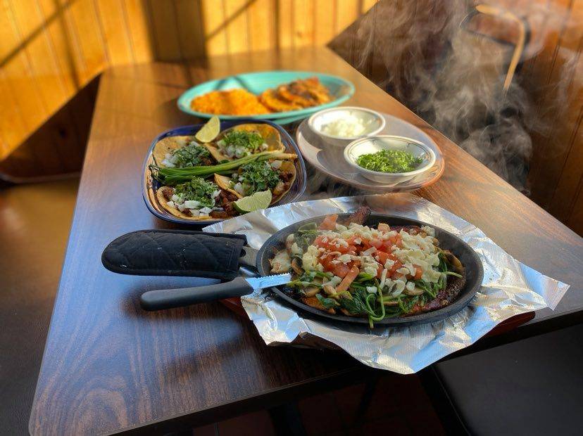 Los Cantaritos Mexican Grille | restaurant | 930 W Liberty St, Medina, OH 44256, USA | 3309520464 OR +1 330-952-0464