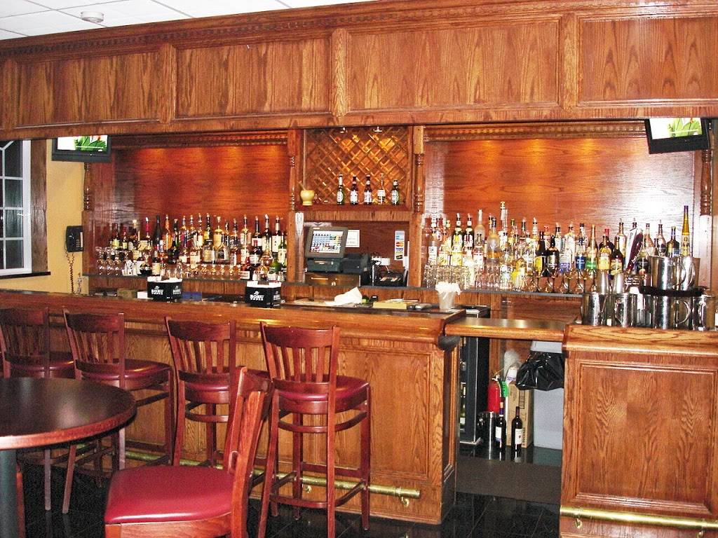 Diamond Spring Restaurant & Beach Club | restaurant | 35 Evergreen Ave, Nutley, NJ 07110, USA | 9736613020 OR +1 973-661-3020