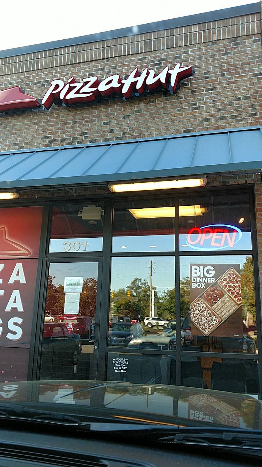 Pizza Hut | meal takeaway | 15441 US-17, Hampstead, NC 28443, USA | 9102706500 OR +1 910-270-6500