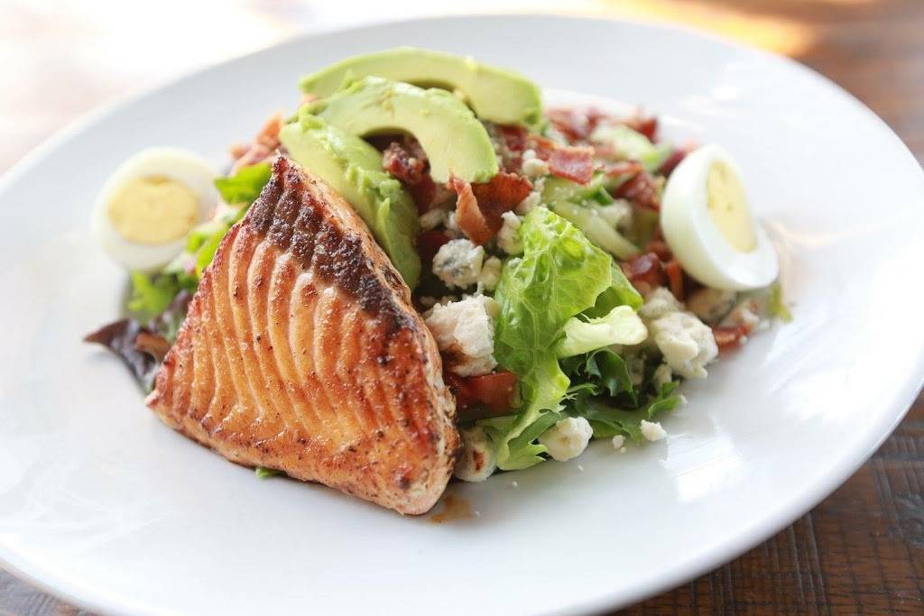 WZ Tavern East Cobb | restaurant | 3052 Shallowford Rd, Marietta, GA 30062, USA | 7709773712 OR +1 770-977-3712