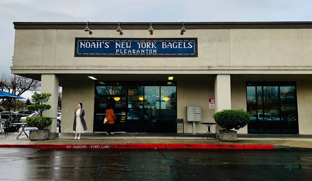 Noahs Bagels | cafe | 1737 Santa Rita Rd Ste 400, Pleasanton, CA 94566, USA | 9254851921 OR +1 925-485-1921