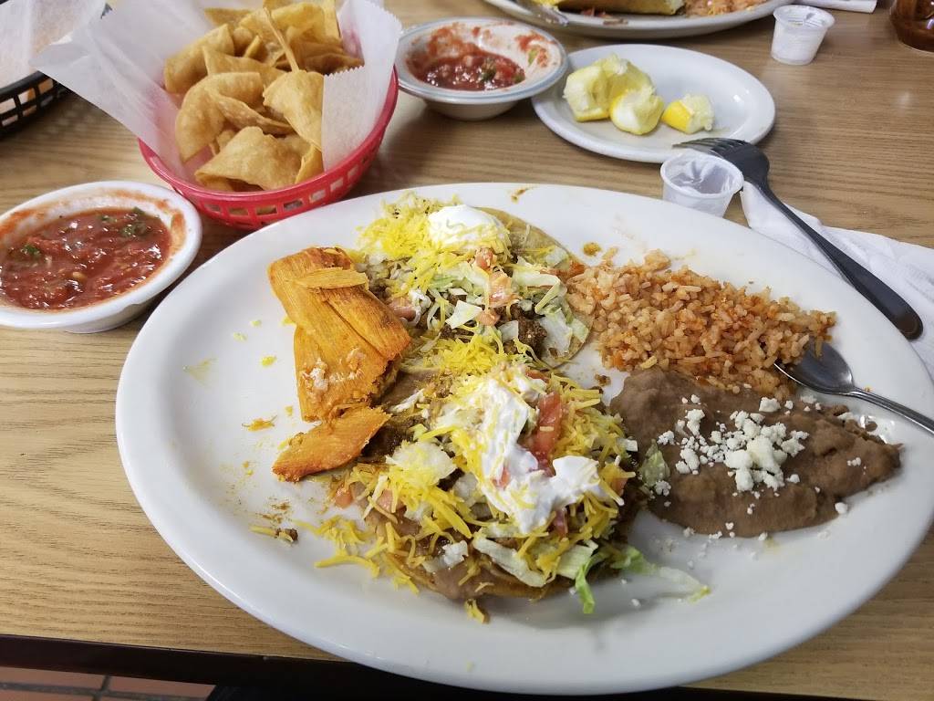 Mexico Chiquito | restaurant | 1950 E Commercial Ave, Lowell, IN 46356, USA | 2196964660 OR +1 219-696-4660