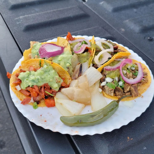 Tacos Los Palomos | restaurant | 10306 Sepulveda Blvd, Mission Hills, CA 91345, USA | 3235804636 OR +1 323-580-4636