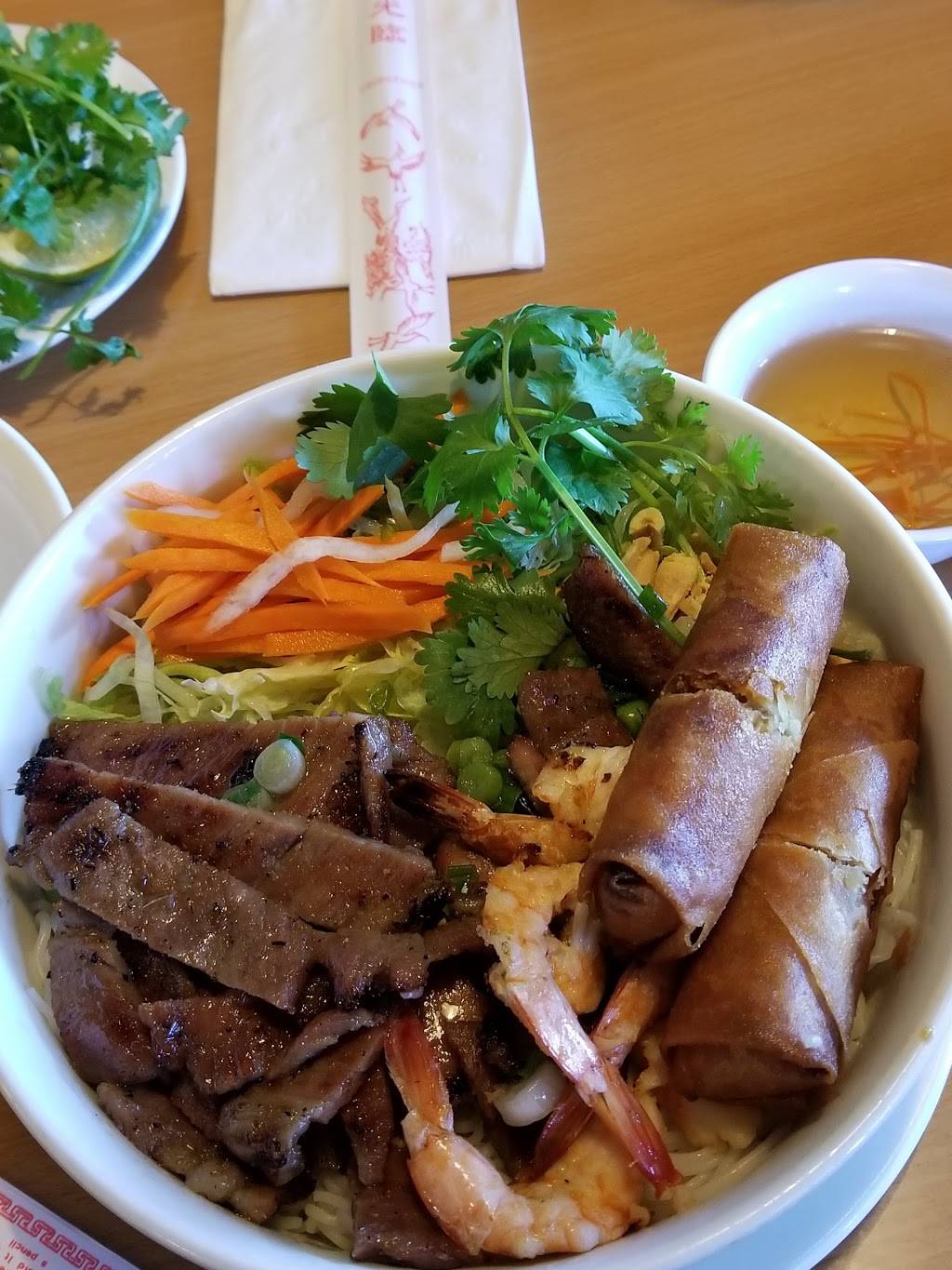 Pho Lotus Vietnamese Restaurant | restaurant | 9600 Bruceville Rd # 100, Elk Grove, CA 95757, USA | 9166869474 OR +1 916-686-9474