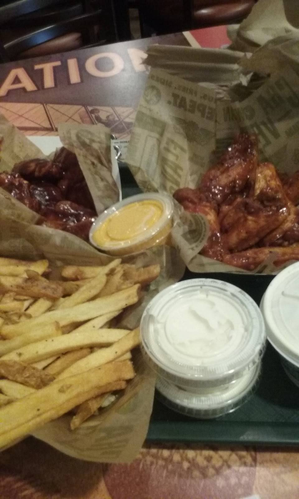 Wingstop | restaurant | 5326 N Port Washington Rd, Glendale, WI 53217, USA | 4147639818 OR +1 414-763-9818