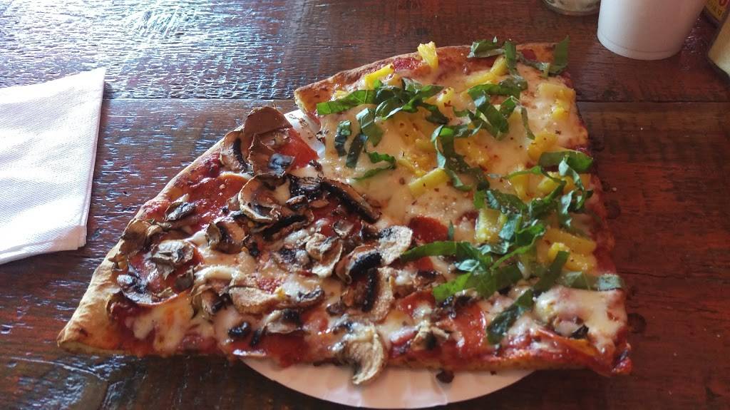 Stumpys Pizza & Subs | restaurant | 1331 E Northern Ave, Phoenix, AZ 85020, USA | 6029972727 OR +1 602-997-2727