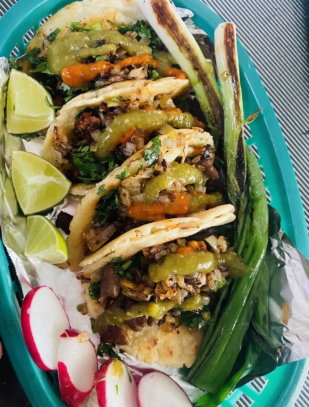 Taqueria MARY Authentic Mexican tacos | restaurant | 2512 Overland Rd, Apopka, FL 32703, USA | 3215943490 OR +1 321-594-3490