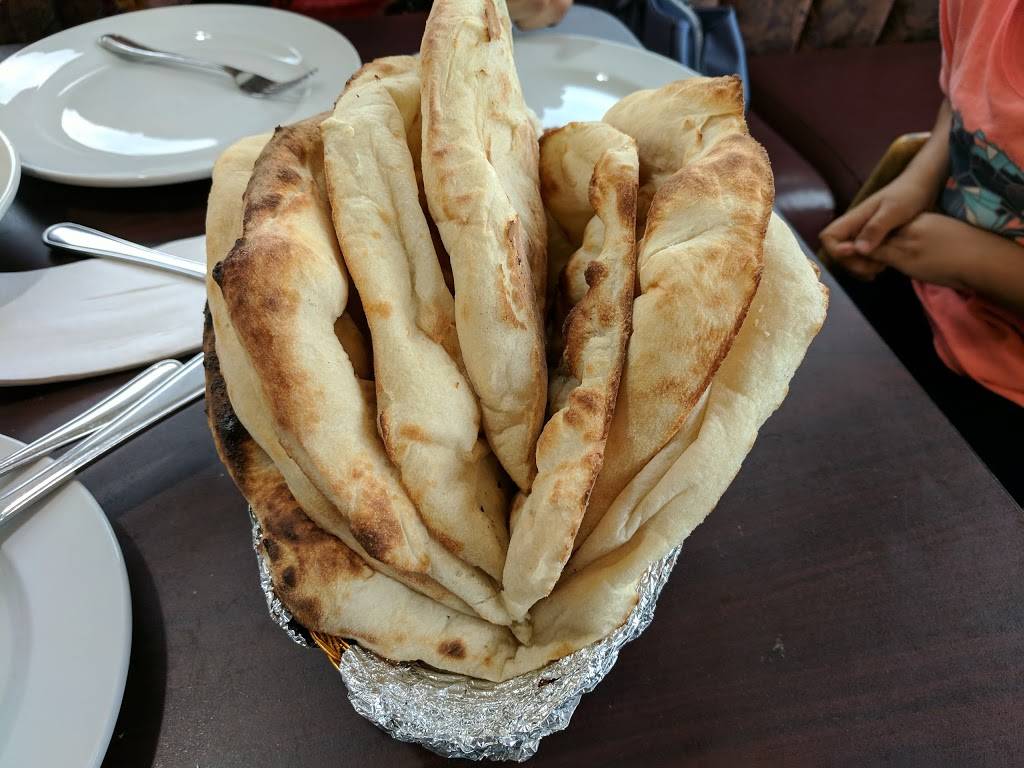 Halal Shamiana Restaurant | restaurant | 816 Britannia Rd W unit 101, Mississauga, ON L5V 0A6, Canada | 9055675087 OR +1 905-567-5087