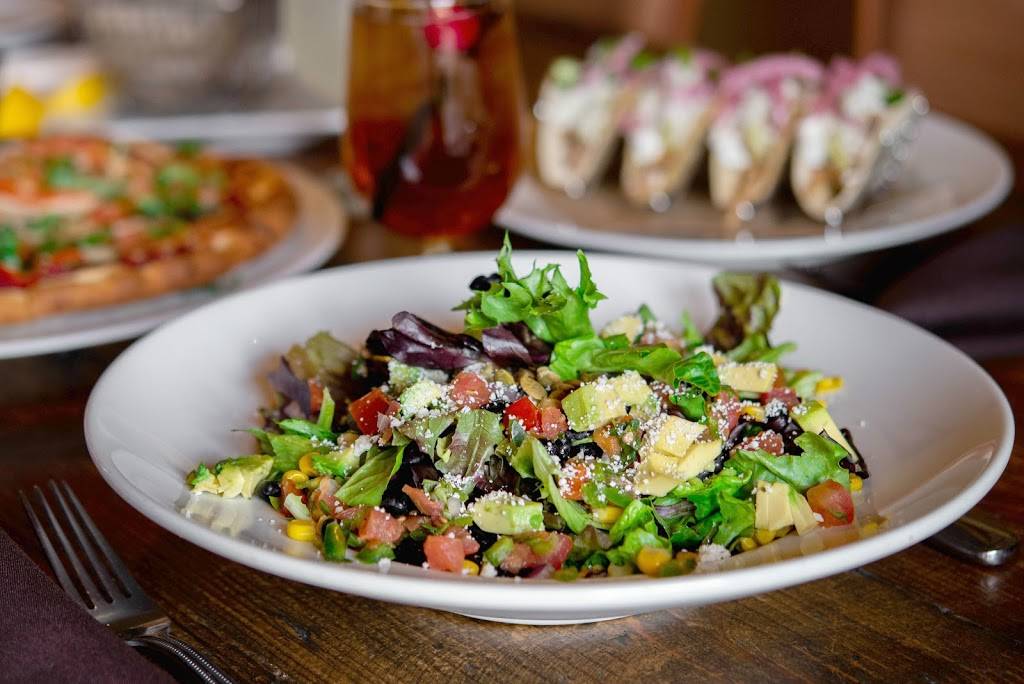 Ricos American Bar & Grill | restaurant | 7677 N 16th St, Phoenix, AZ 85020, USA | 6029975850 OR +1 602-997-5850