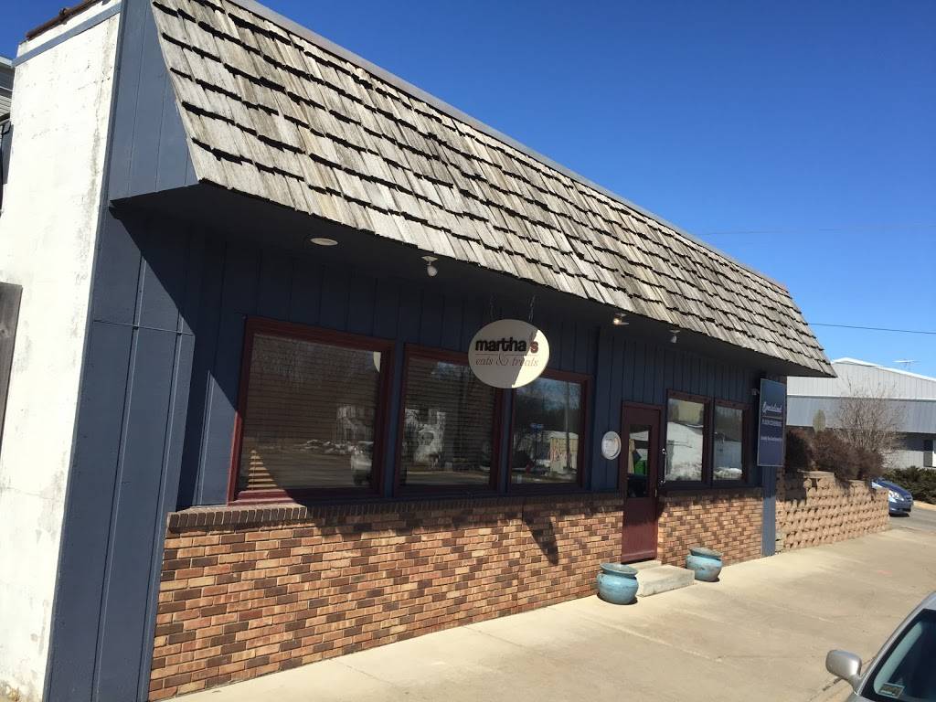 Marthas Eats & Treats | restaurant | 236 Railway St N, Dundas, MN 55019, USA | 5076452984 OR +1 507-645-2984