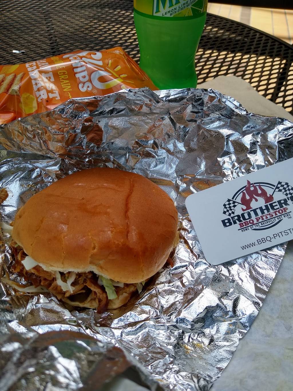 Brothers BBQ Pitstop | restaurant | 42 Deaderick St, Nashville, TN 37243, USA | 6154758183 OR +1 615-475-8183