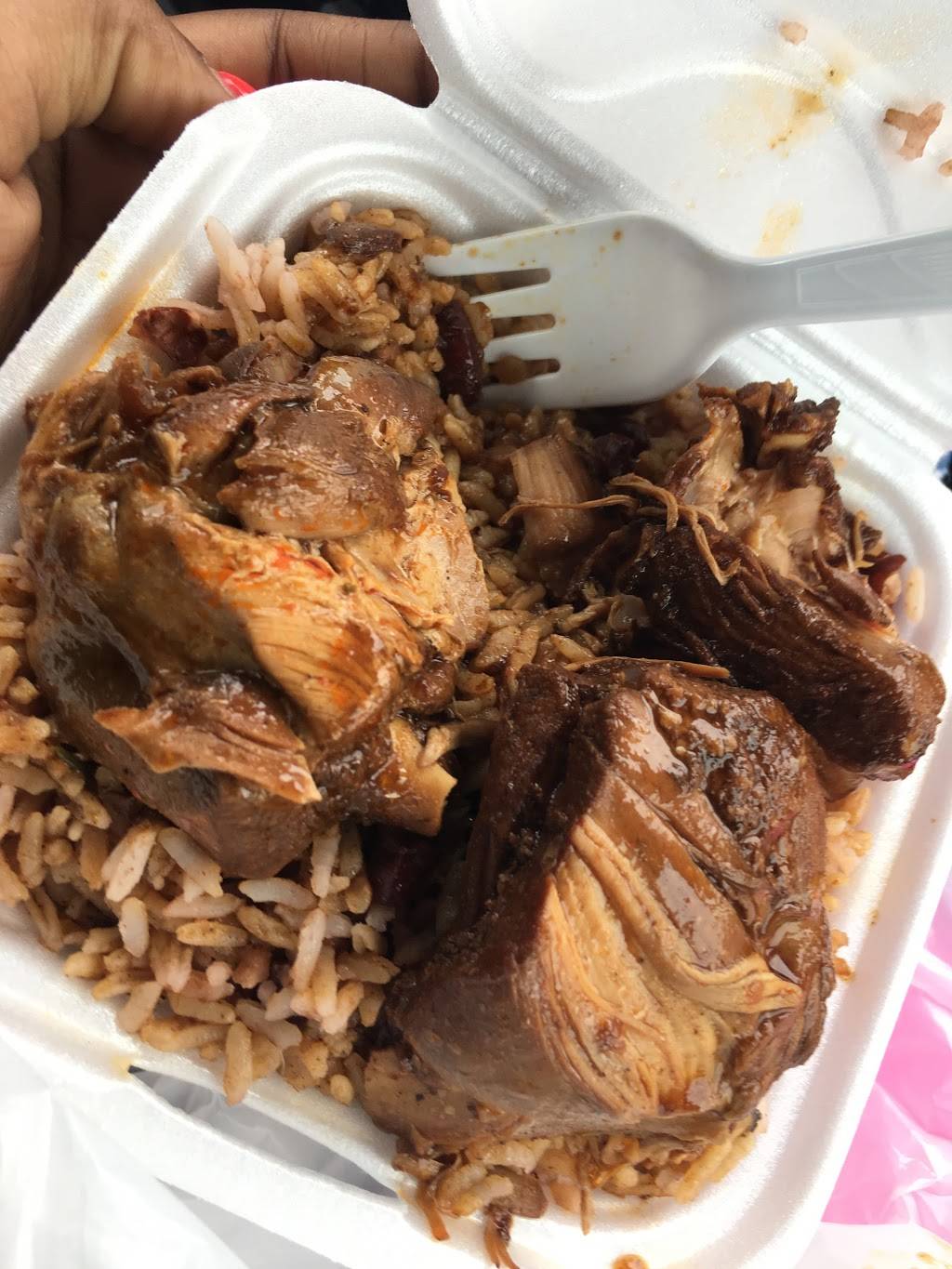 Evas jamaican kitchen LLc | restaurant | 14333 Beach Blvd #22, Jacksonville, FL 32250, USA | 9048003582 OR +1 904-800-3582