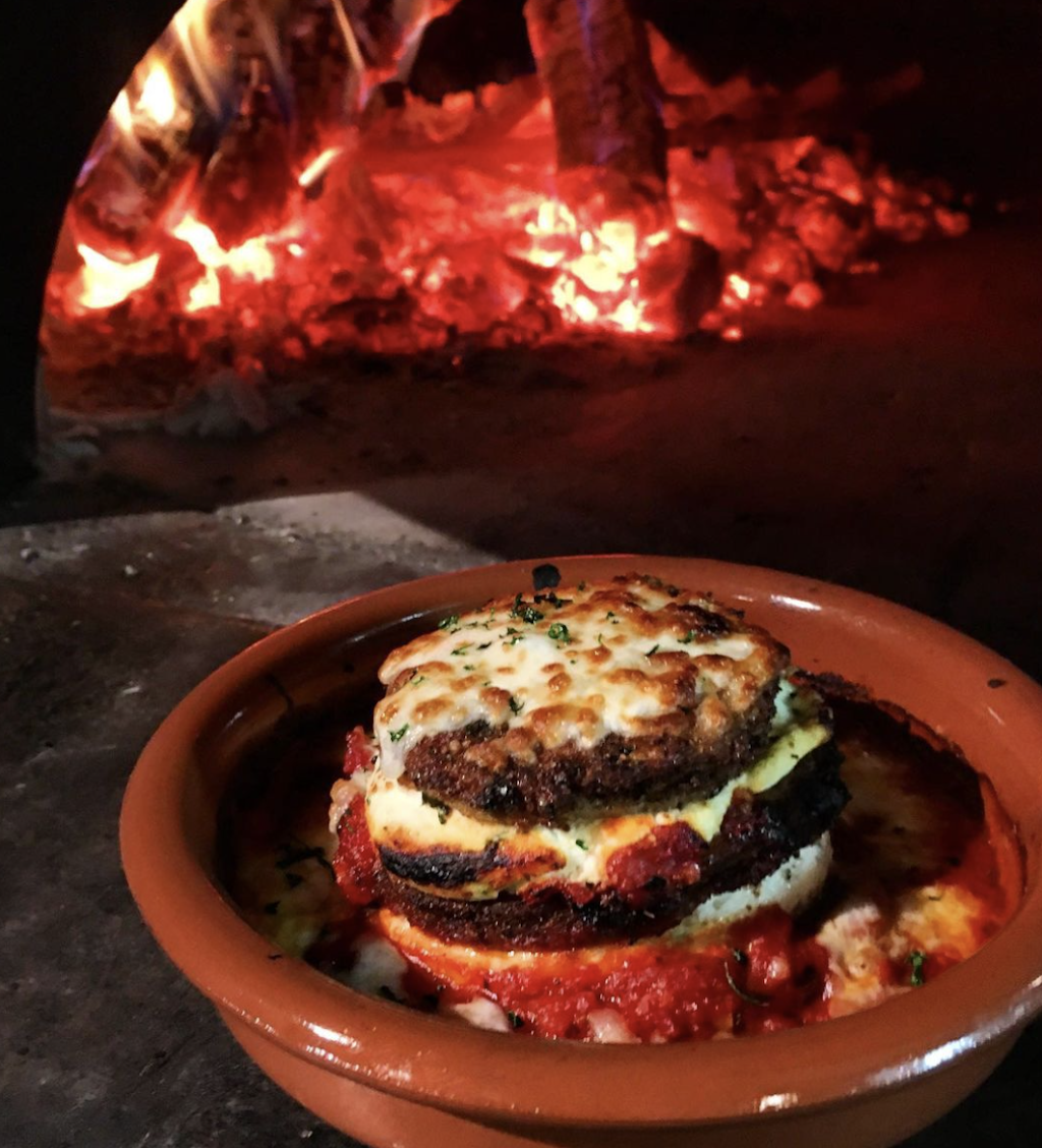 Ellies Bistro | restaurant | 20 Green St, Newark, NJ 07102, USA | 9737322385 OR +1 973-732-2385