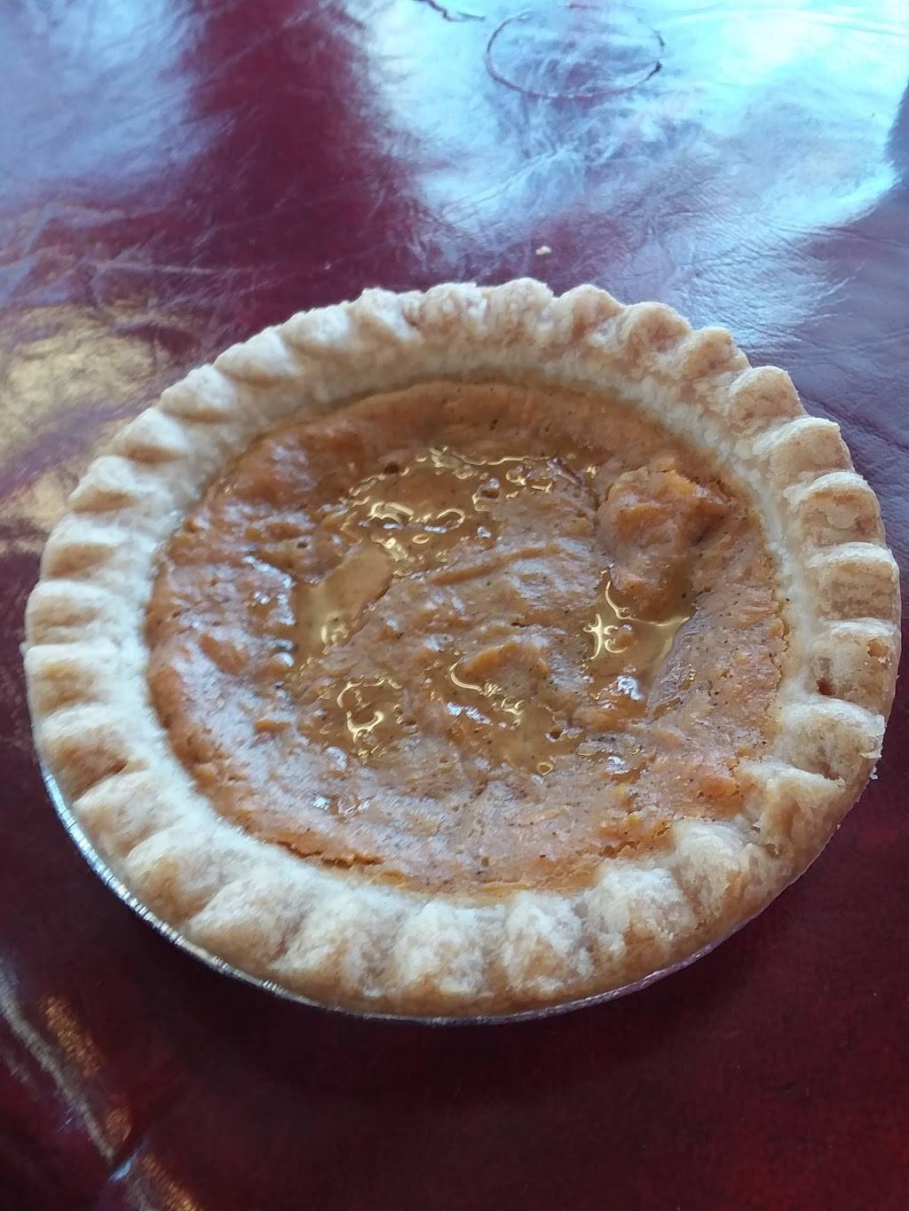 Mama Es B-B-Q & Home Cooking | restaurant | 818 E Rosedale St, Fort Worth, TX 76104, USA | 8178773322 OR +1 817-877-3322