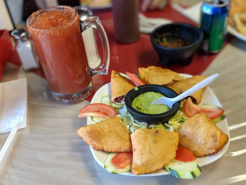 Mariscos El Tata | restaurant | 10555 International Blvd, Oakland, CA 94603, USA | 5105681949 OR +1 510-568-1949