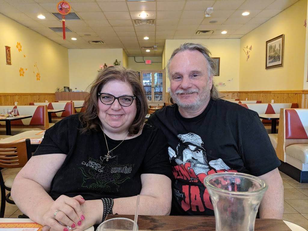 Yuns Village | restaurant | 32868 Warren Rd, Westland, MI 48185, USA | 7347622025 OR +1 734-762-2025