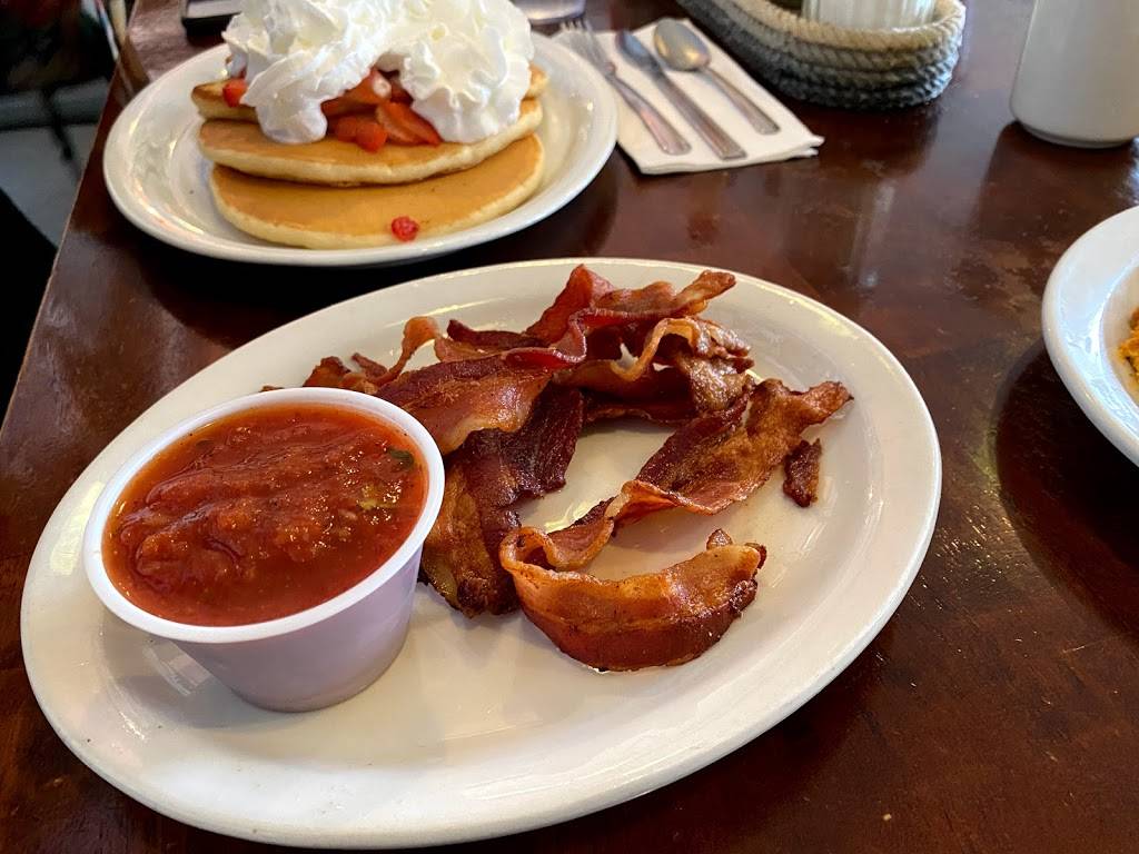 Cowgirl Cafe | restaurant | 1316 Pine St, Paso Robles, CA 93446, USA | 8052386403 OR +1 805-238-6403