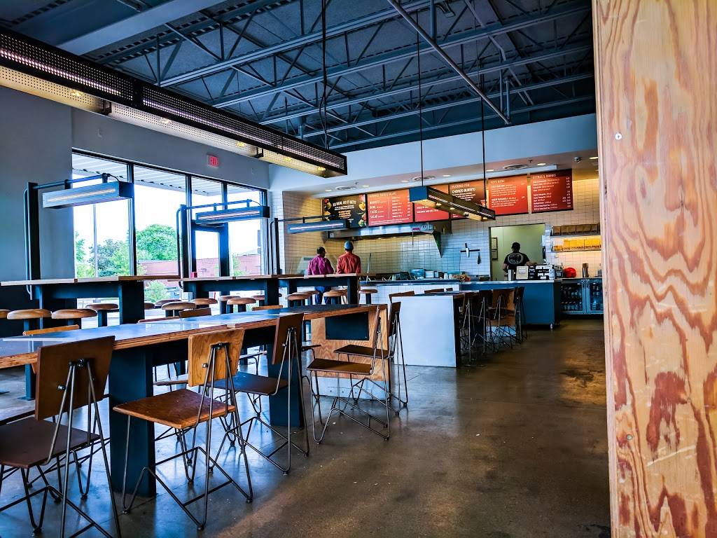 Chipotle Mexican Grill | restaurant | 15 E Golf Rd, Hoffman Estates, IL 60169, USA | 6304391610 OR +1 630-439-1610