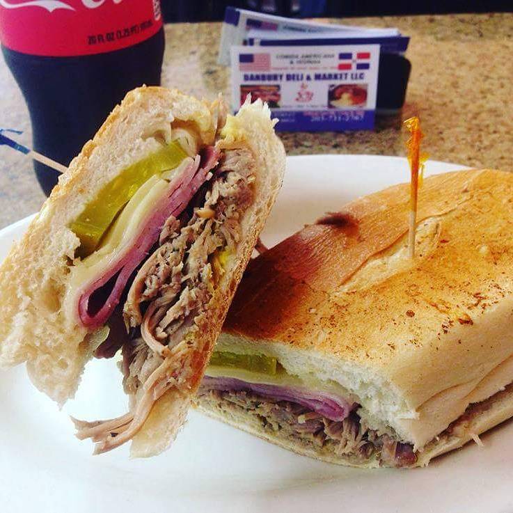 Danbury Deli & Market | restaurant | 216 White St, Danbury, CT 06810, USA | 2037312767 OR +1 203-731-2767