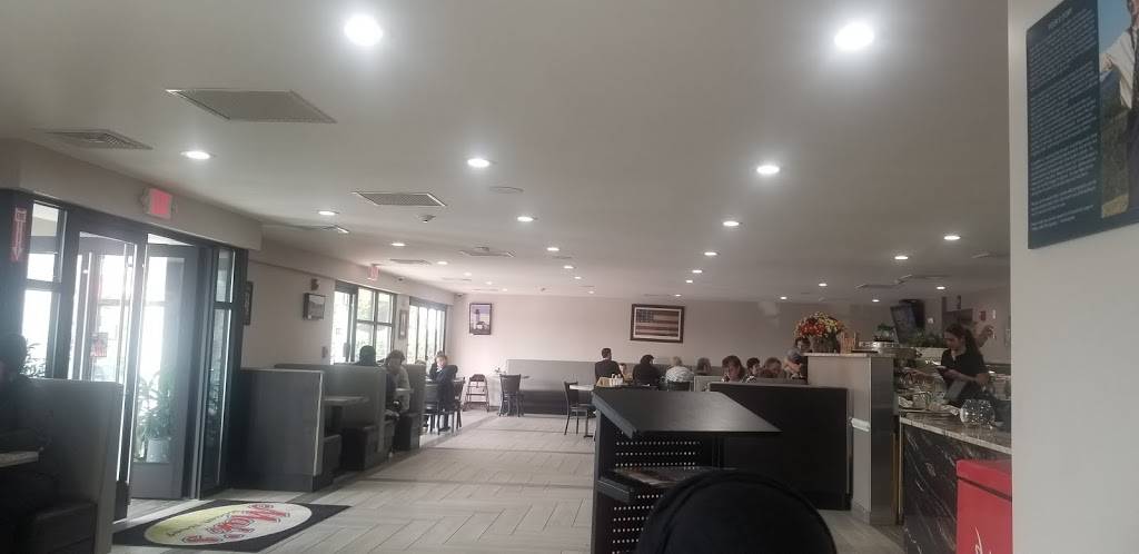 Maks Roast Beef and Pizza Franklin | restaurant | 451 W Central St, Franklin, MA 02038, USA | 5085300735 OR +1 508-530-0735