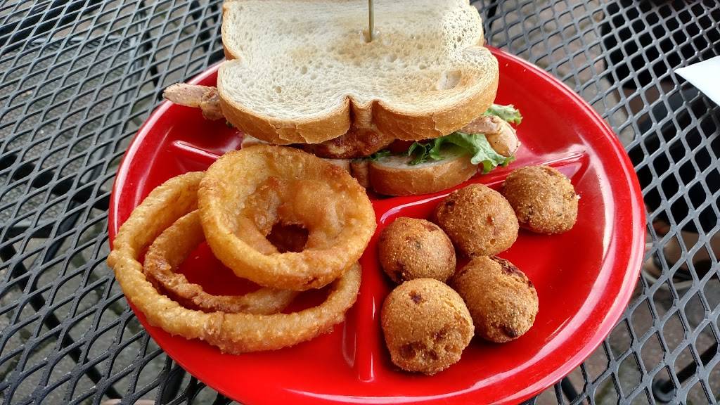 Bahama Mikes | restaurant | 8154 Ritchie Hwy, Pasadena, MD 21122, USA | 4105447800 OR +1 410-544-7800