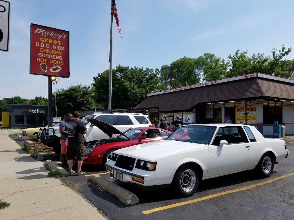 Mickeys Gyros & Ribs | restaurant | 525 N Harlem Ave, Oak Park, IL 60302, USA | 7088483333 OR +1 708-848-3333