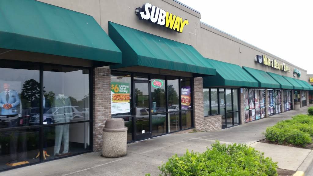 Subway | restaurant | 873 Dennison Ave SW, Birmingham, AL 35211, USA | 2054883024 OR +1 205-488-3024
