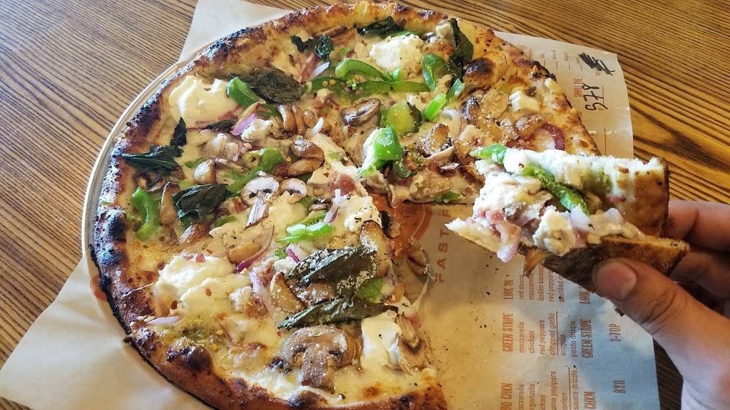 Blaze Pizza | meal takeaway | 990 Town Center Dr, La Cañada Flintridge, CA 91011, USA | 8184830535 OR +1 818-483-0535