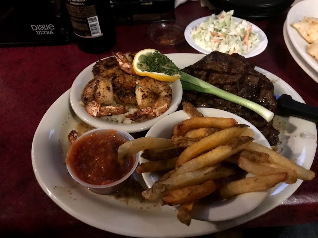 The Old Barn Restaurant | restaurant | 2146 County Rd 2243, Goshen, AL 36035, USA | 3344843200 OR +1 334-484-3200