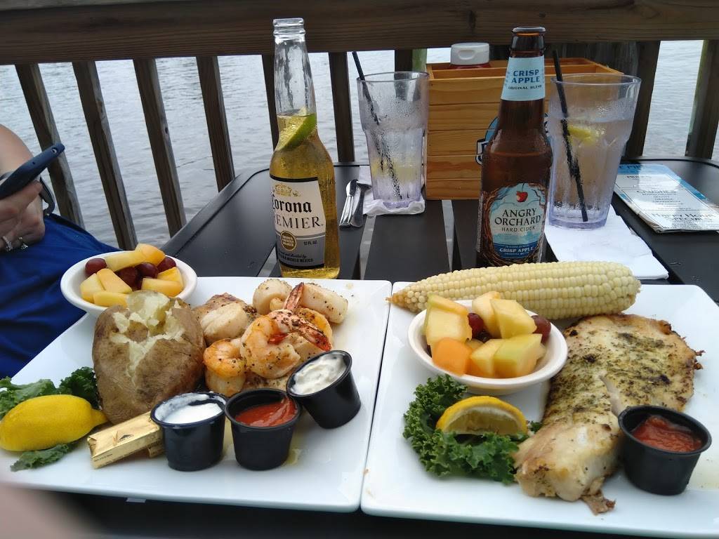The Pier Restaurant | restaurant | 14575 Solomons Island Rd S, Solomons, MD 20688, USA | 4104498406 OR +1 410-449-8406