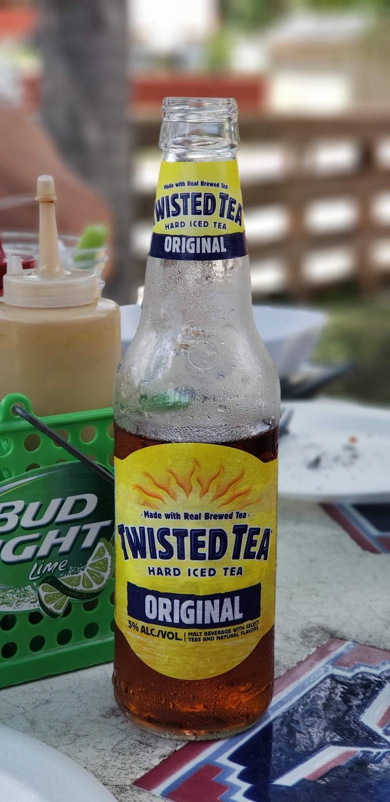 Gator Bay Marina/ Bar & Grill | restaurant | 10320 County Rd 44, Leesburg, FL 34788, USA | 3523652177 OR +1 352-365-2177